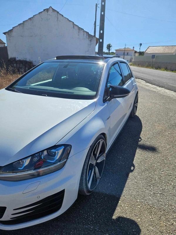 Branco Usado 2016 VW Golf VII GTD Citadino | € 17.000 (Super Preço) - Imagem 1/4