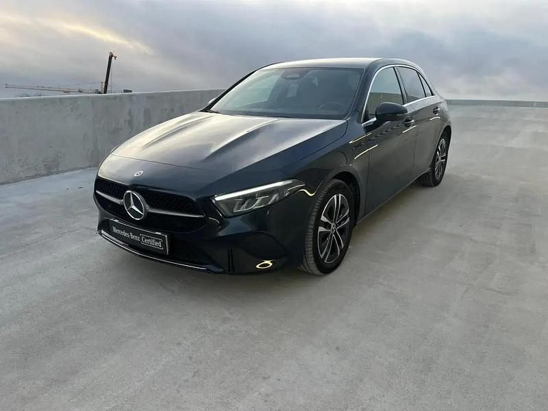 Preto cosmos Usado 2024 Mercedes A250 Advanced Citadino | € 36.900 (Preço justo) - Imagem 1/4