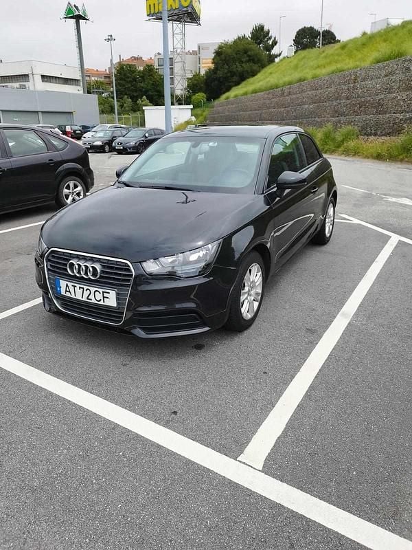 Usado Audi A1 105 HP (77 kW) 2010 Preto Citadino