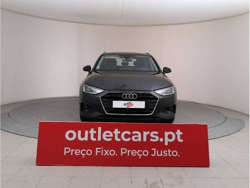 Preto metalizado Usado 2021 Audi A4 Business Carrinha | € 22.950 (Preço justo) - Imagem 1/1