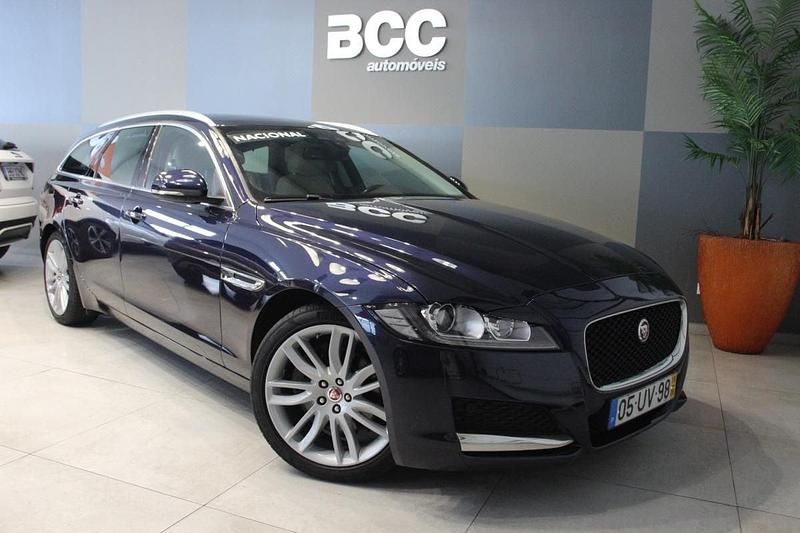 Azul Usado 2018 Jaguar XF Sportbrake Carrinha | € 19.990 - Imagem 1/4