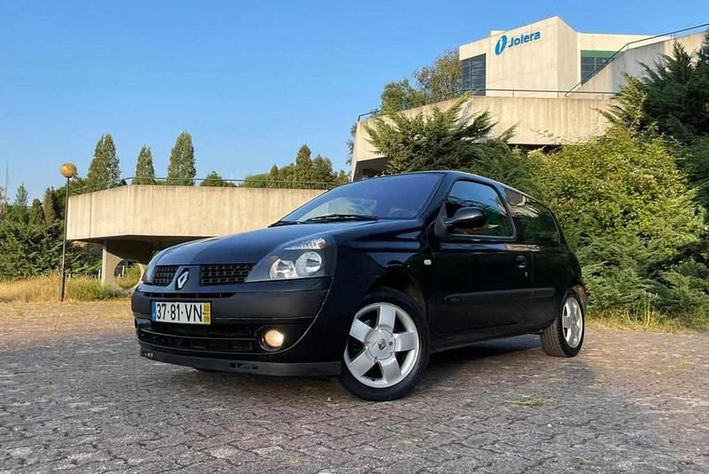 Preto Usado 2003 Renault Clio II Citadino | € 3.700 (Preço elevado) - Imagem 1/4