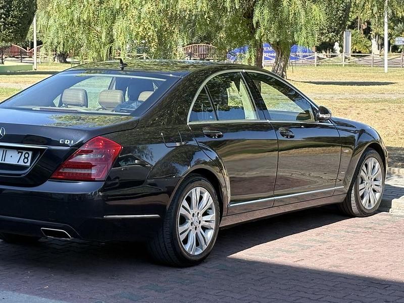 Usado 2009 Mercedes S320 Sedan | € 23.660 - Imagem 1/2