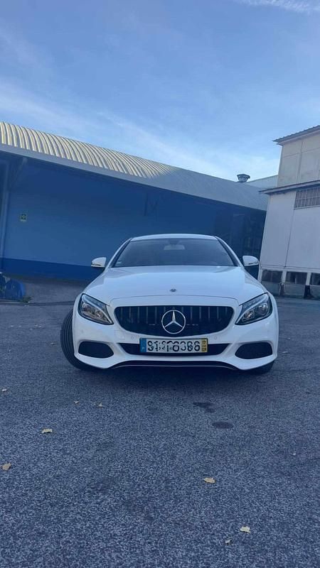 Usado Mercedes C180 156 HP (114 kW) 2017 Branco Coupé