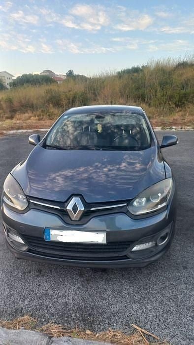 Usado 2015 Renault Mégane III Sedan | € 5.500 (Super Preço) - Imagem 1/4