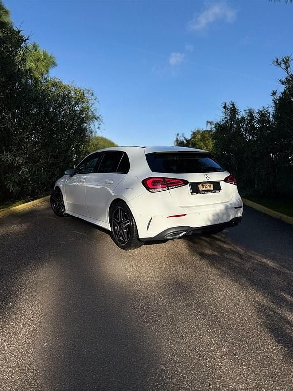 Usado Mercedes A160 AMG line 109 HP (80 kW) 2020 Branco