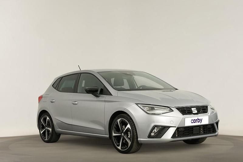 Cinzento Usado 2024 Seat Ibiza FR | € 20.990 (Preço elevado) - Imagem 1/4