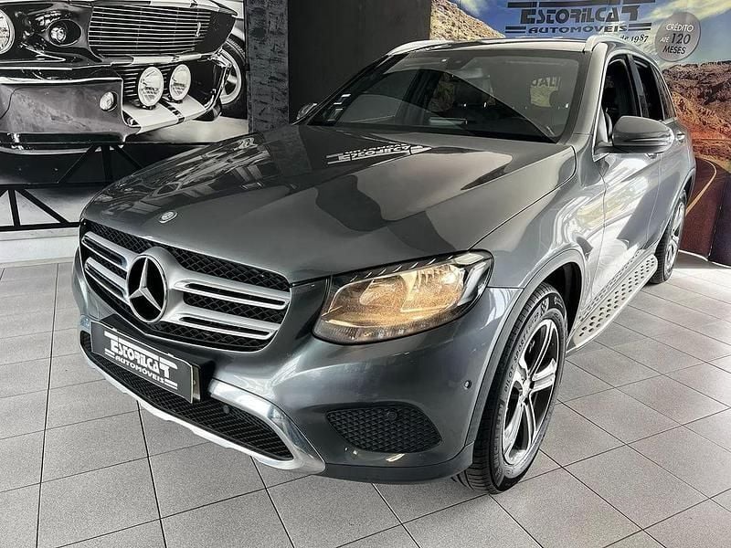 Cinzento Usado 2016 Mercedes GLC220 SUV | € 34.600 (Preço elevado) - Imagem 1/4