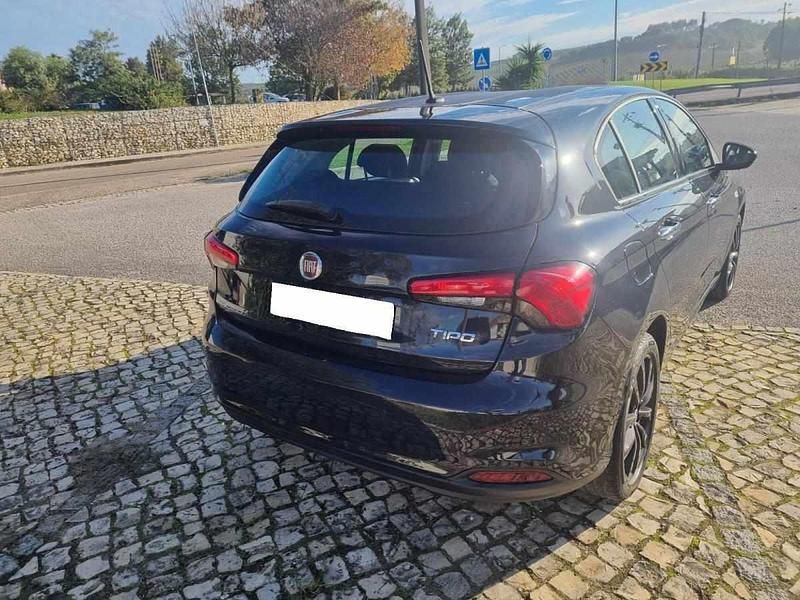 Usado Fiat Tipo 95 HP (69 kW) 2016 Preto Carrinha