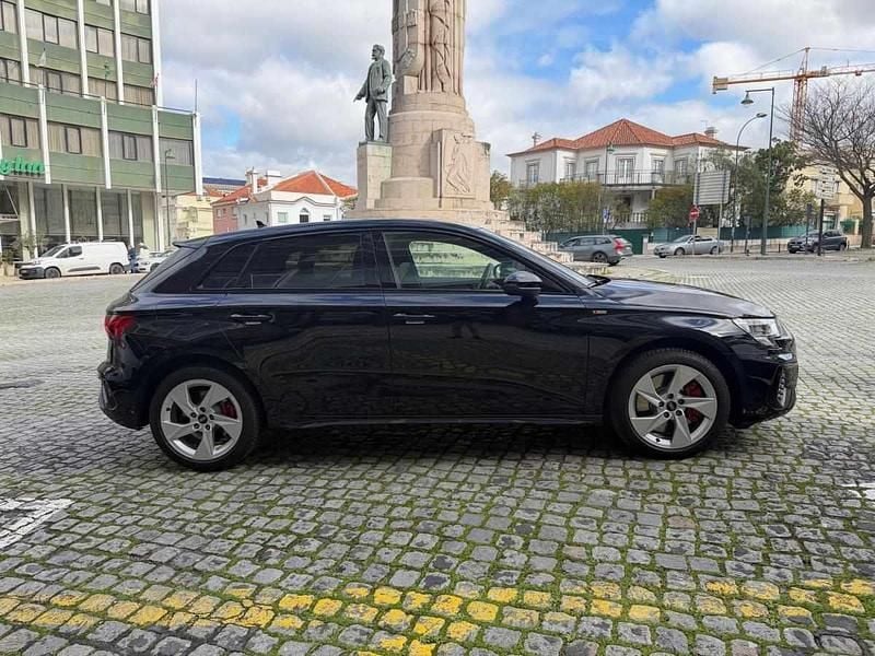 Usado Audi A3 Sportback e-tron 245 HP (180 kW) 2024 Preto Citadino