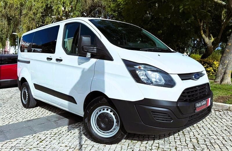 Branco Usado 2017 Ford Transit Ambiente Carrinha | € 24.900 - Imagem 1/4
