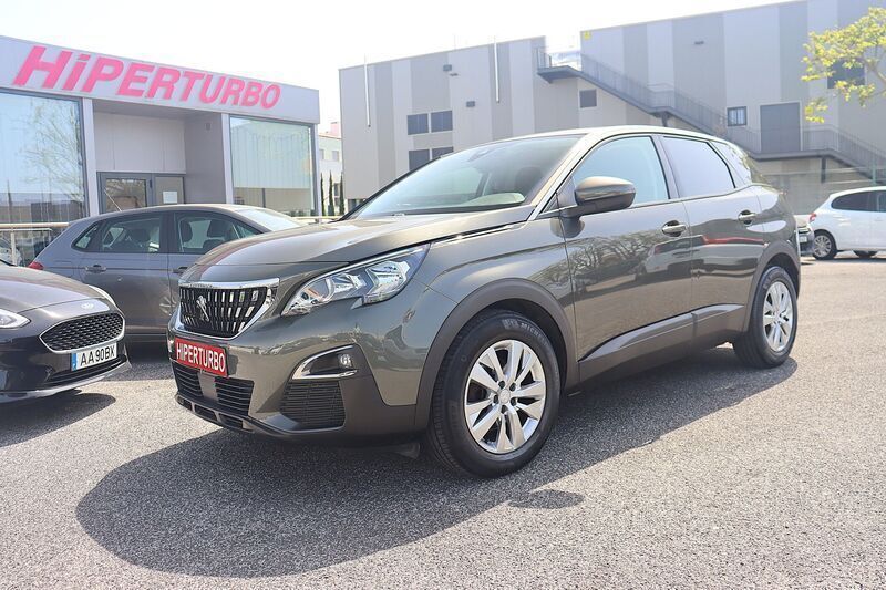 Castanho Usado 2019 Peugeot 3008 Active Carrinha | € 18.900 (Preço justo) - Imagem 1/4