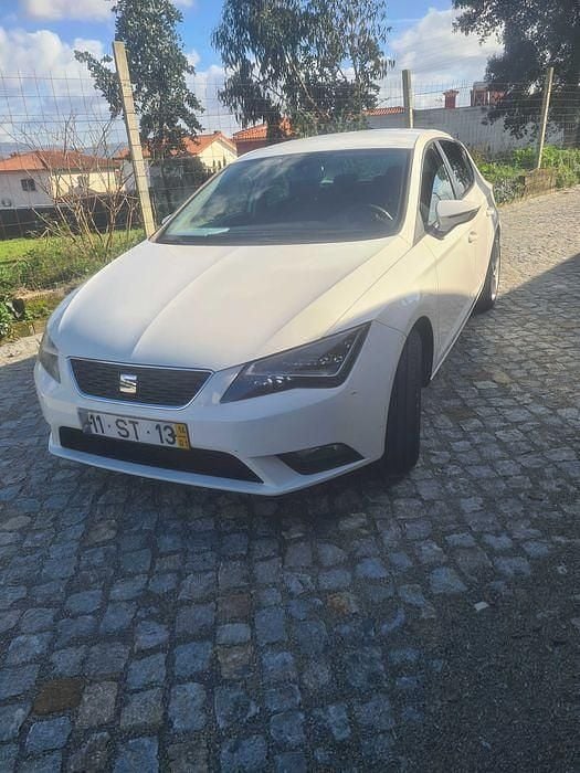 Usado Seat Leon 110 HP (80 kW) 2014 Sedan