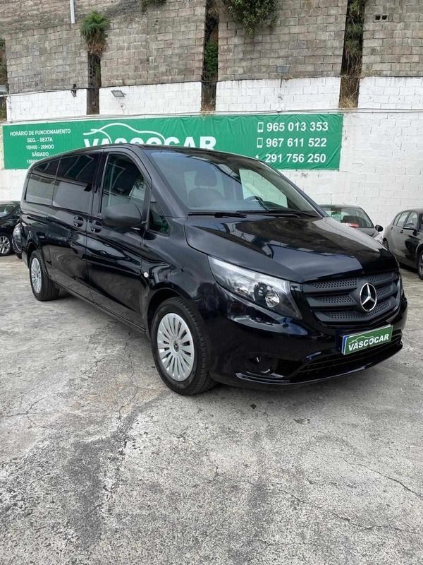 Preto Usado 2021 Mercedes Vito Monovolume | € 56.900 - Imagem 1/4