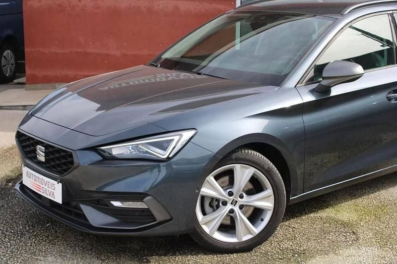 Usado Seat Leon ST FR 150 HP (110 kW) 2022 Cinzento Carrinha