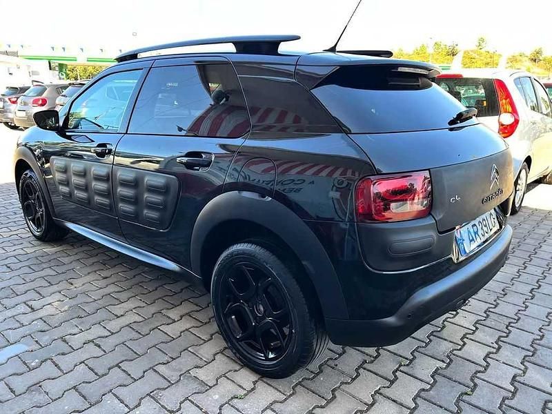 Usado Citroën C4 Cactus 82 HP (60 kW) 2014 Preto Citadino