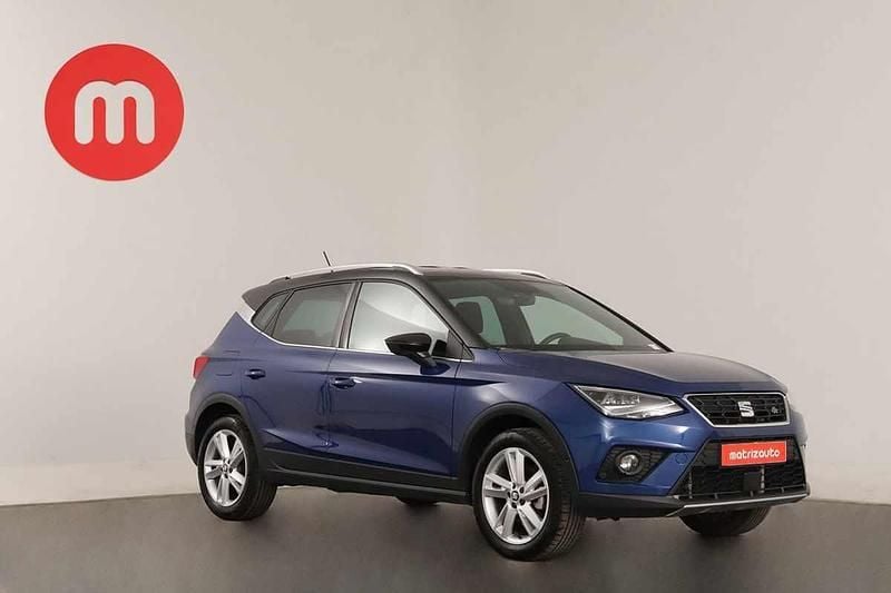 Azul Usado 2019 Seat Arona SUV | € 19.499 (Preço elevado) - Imagem 1/4
