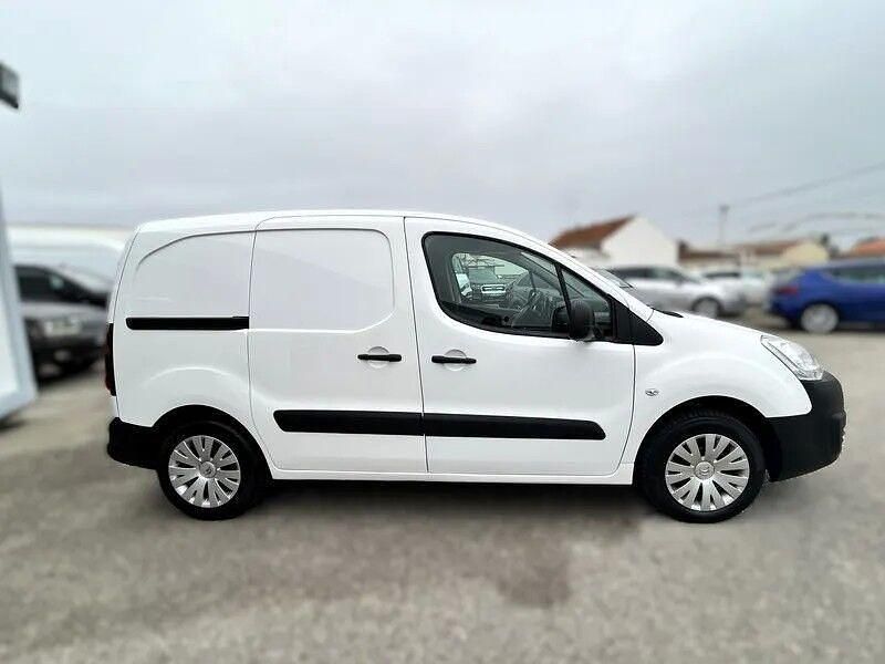 Usado Citroën Berlingo XTR 100 HP (73 kW) 2018 Branco Monovolume