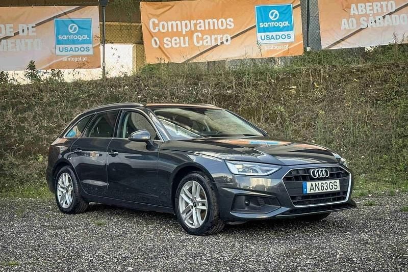 Cinzento Usado 2022 Audi A4 Advanced Carrinha | € 29.300 (Preço justo) - Imagem 1/4