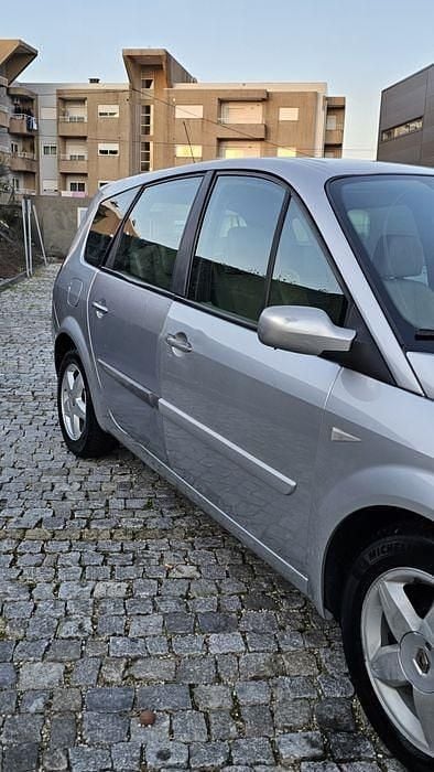 Usado Renault Scénic II 102 HP (75 kW) 2007 Monovolume