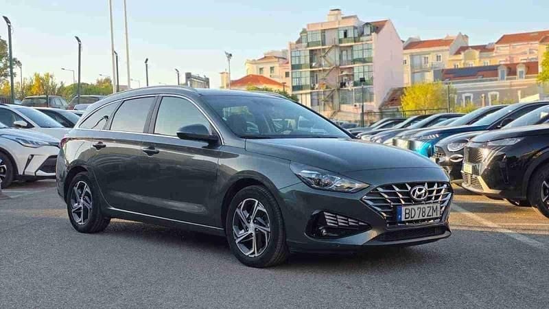 Cinzento Usado 2023 Hyundai i30 Carrinha | € 22.100 (Preço justo) - Imagem 1/4