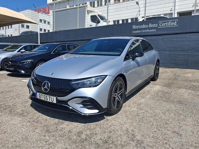 Cinza Usado 2025 Mercedes EQE300 Sedan | € 70.000 - Imagem 1/4