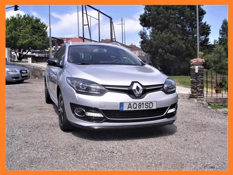 Usado Renault Mégane III 110 HP (80 kW) 2016 Cinzento Carrinha