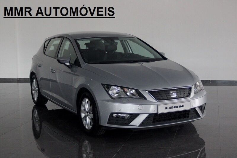 Cinzento Usado 2017 Seat Leon Style Sedan | € 15.990 (Caro) - Imagem 1/4