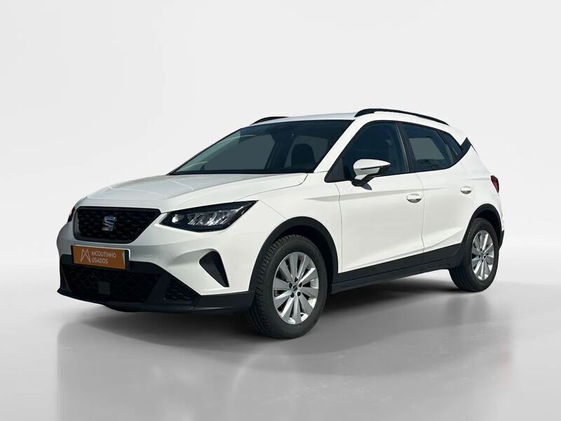 Branco Usado 2023 Seat Arona Style SUV | € 18.990 (Preço justo) - Imagem 1/4