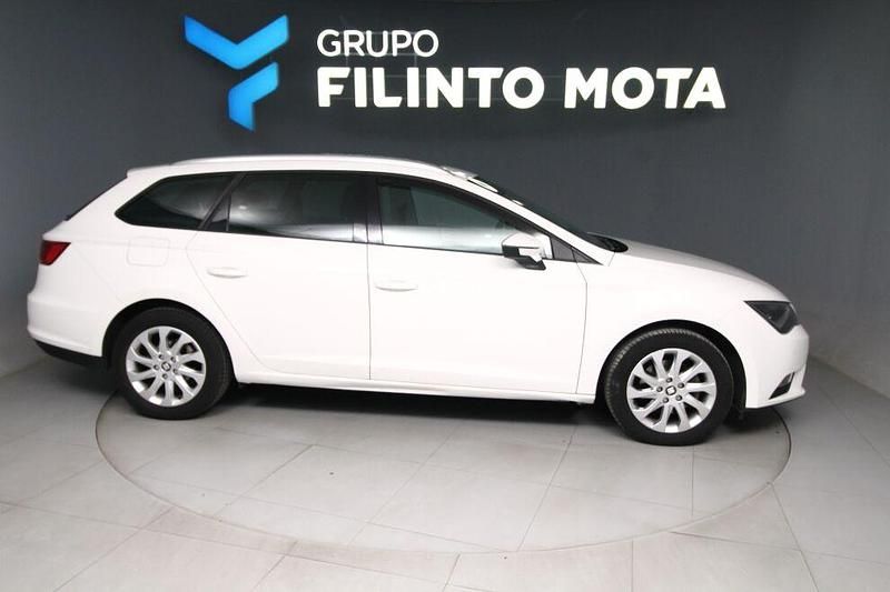 Branco Usado 2015 Seat Leon Style | € 13.990 (Preço justo) - Imagem 1/4
