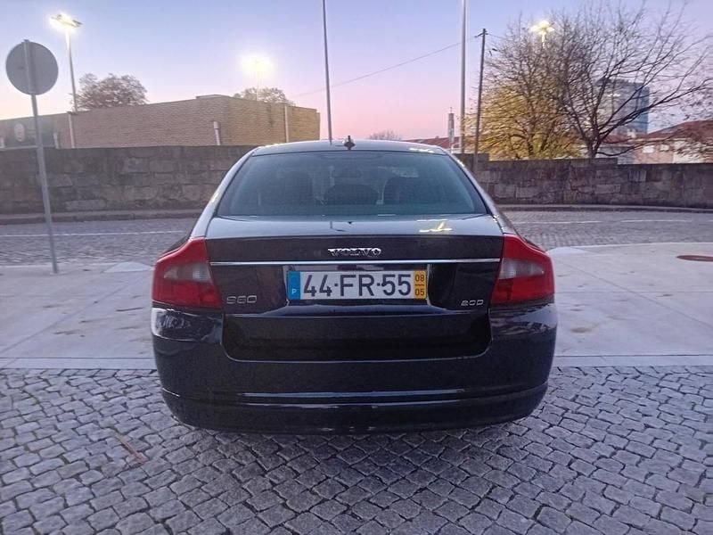 Usado Volvo S80 Summum 136 HP (100 kW) 2008 Preto Sedan