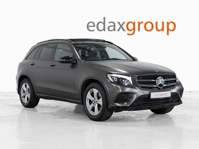 Vermelho Usado 2017 Mercedes GLC250 AMG line SUV | € 30.990 - Imagem 1/4