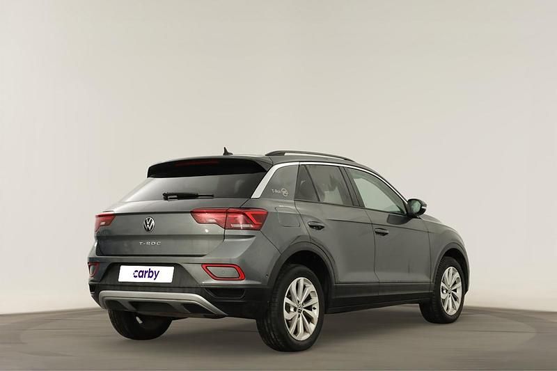 Usado VW T-Roc 110 HP (80 kW) 2023 Cinzento SUV
