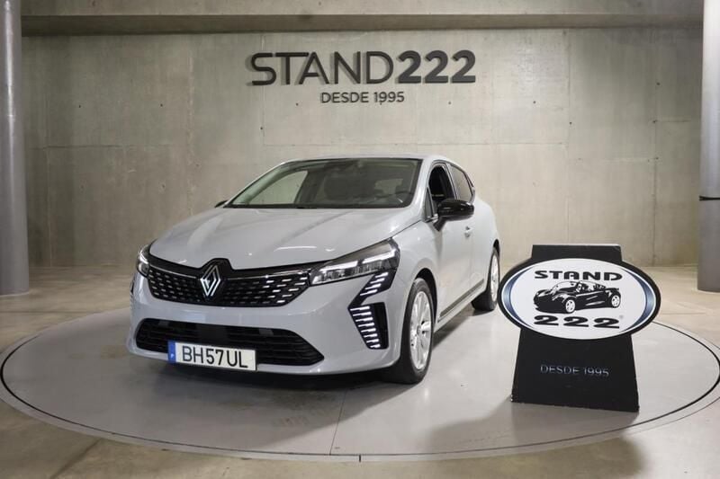 Cinzento Usado 2024 Renault Clio V | € 17.650 (Preço justo) - Imagem 1/4