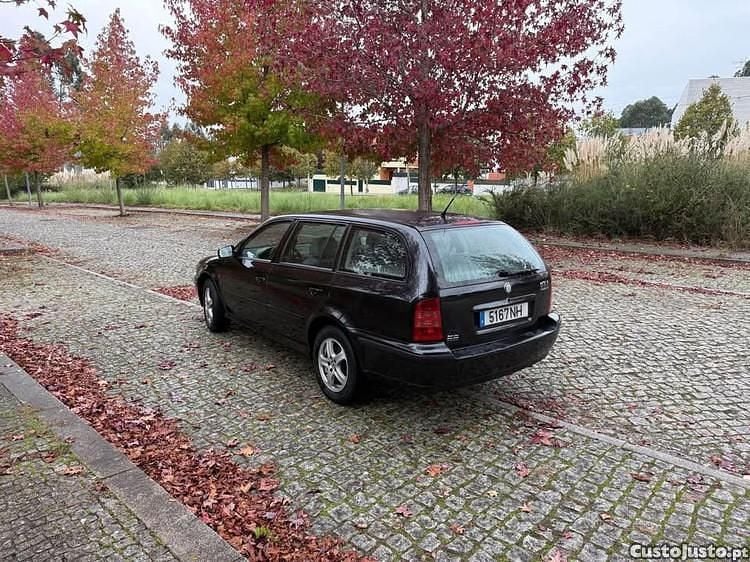 Preto Usado 1999 Skoda Octavia Carrinha | € 700 - Imagem 1/1