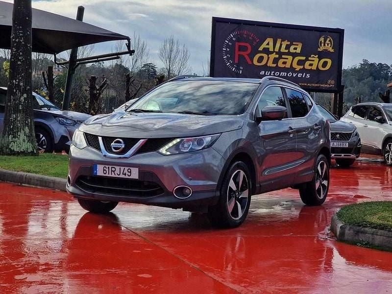 Cinzento Usado 2016 Nissan Qashqai SUV | € 16.900 (Preço justo) - Imagem 1/4