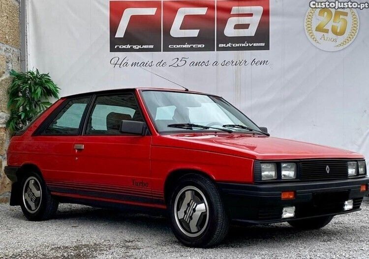 Vermelho Usado 1986 Renault R11 Sedan | € 14.490 - Imagem 1/1