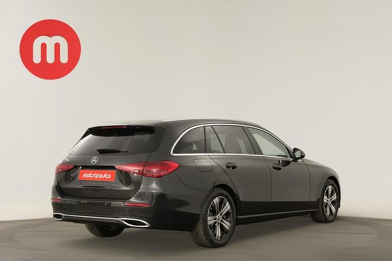 Usado Mercedes C220 Avantgarde 200 HP (147 kW) 2023