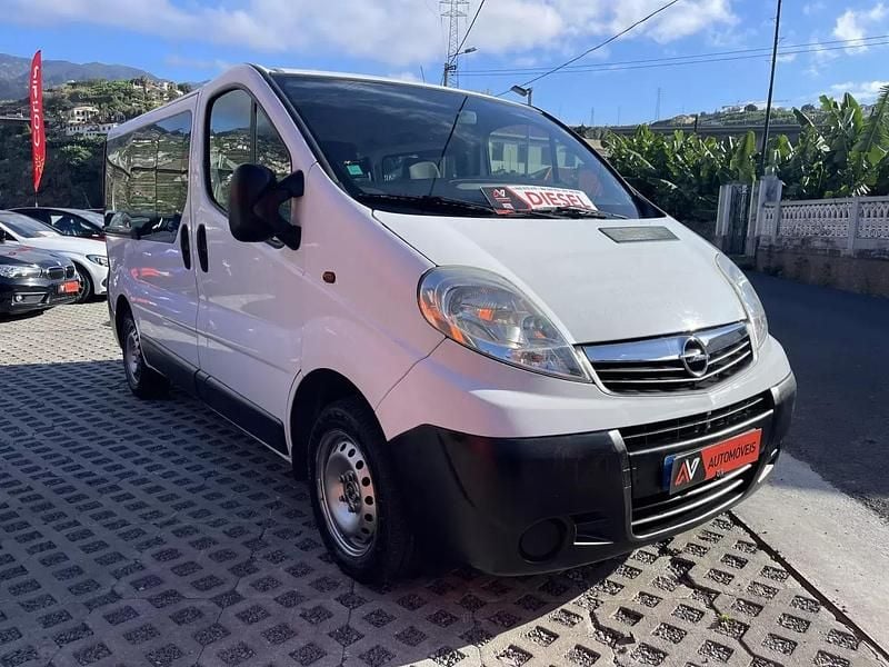 Branco Usado 2007 Opel Vivaro Van | € 10.950 - Imagem 1/4