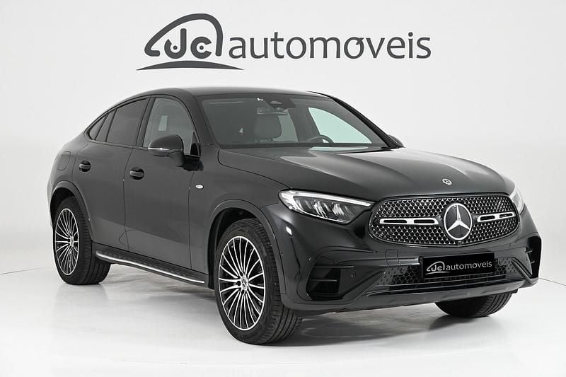 Preto Usado 2025 Mercedes GLC300 Coupé | € 77.900 - Imagem 1/4