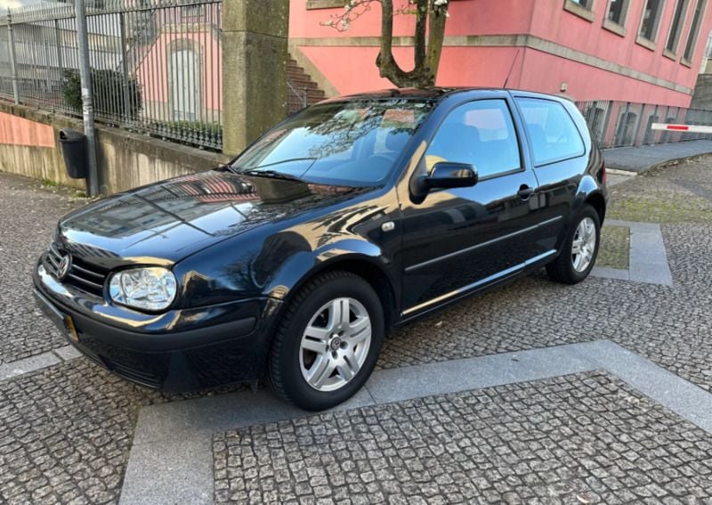 Preto Usado 2001 VW Golf IV | € 6.750 (Preço justo) - Imagem 1/4