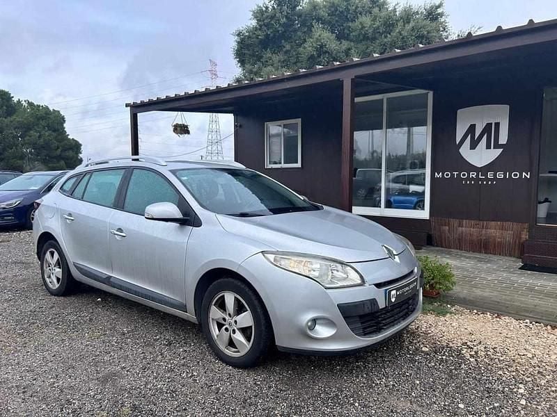Cinzento Usado 2011 Renault Mégane GrandTour Carrinha | € 7.400 (Preço justo) - Imagem 1/4