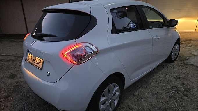 Usado Renault Zoe 64 kW (88 HP) 2015 Branco Citadino