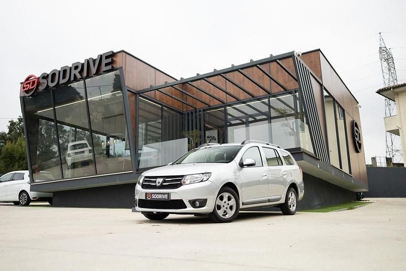 Cinza Usado 2016 Dacia Logan Stepway Carrinha | € 9.900 (Caro) - Imagem 1/4