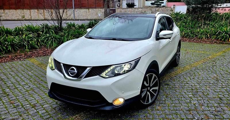 Branco Usado 2014 Nissan Qashqai SUV | € 15.500 (Preço justo) - Imagem 1/4