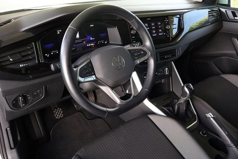 Usado VW Taigo Life 95 HP (69 kW) 2023 Cinza SUV