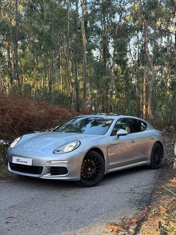 Usado Porsche Panamera Platinum Edition 250 HP (183 kW) 2013 Cinza Citadino