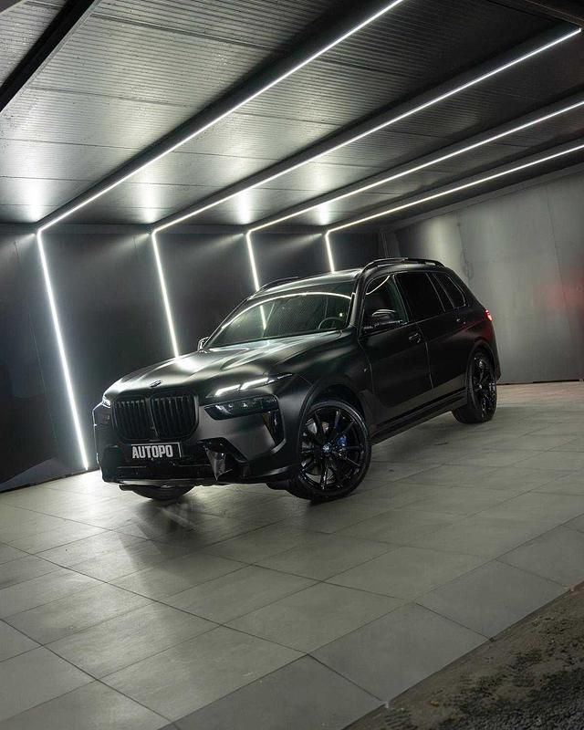 Usado BMW X7 333 HP (244 kW) 2023 Preto SUV