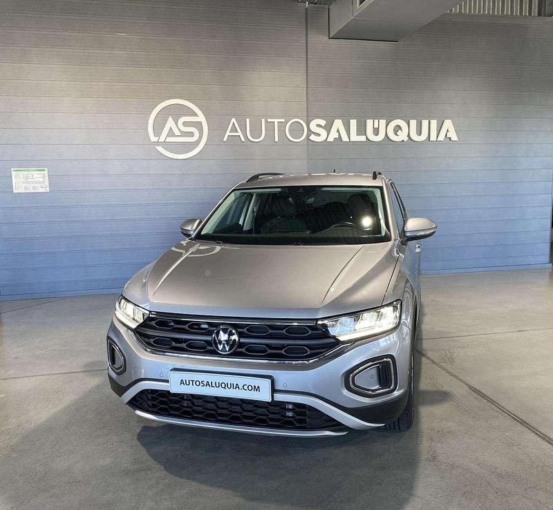 Cinzento Usado 2024 VW T-Roc SUV | € 24.900 (Preço justo) - Imagem 1/4