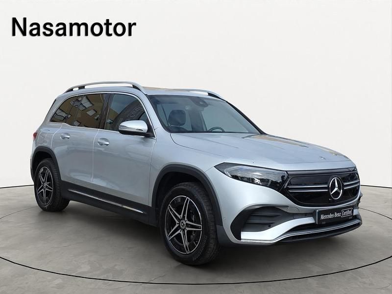 Cinzento claro metalizado Usado 2023 Mercedes EQB350 AMG line SUV | € 48.900 (Bom preço) - Imagem 1/4